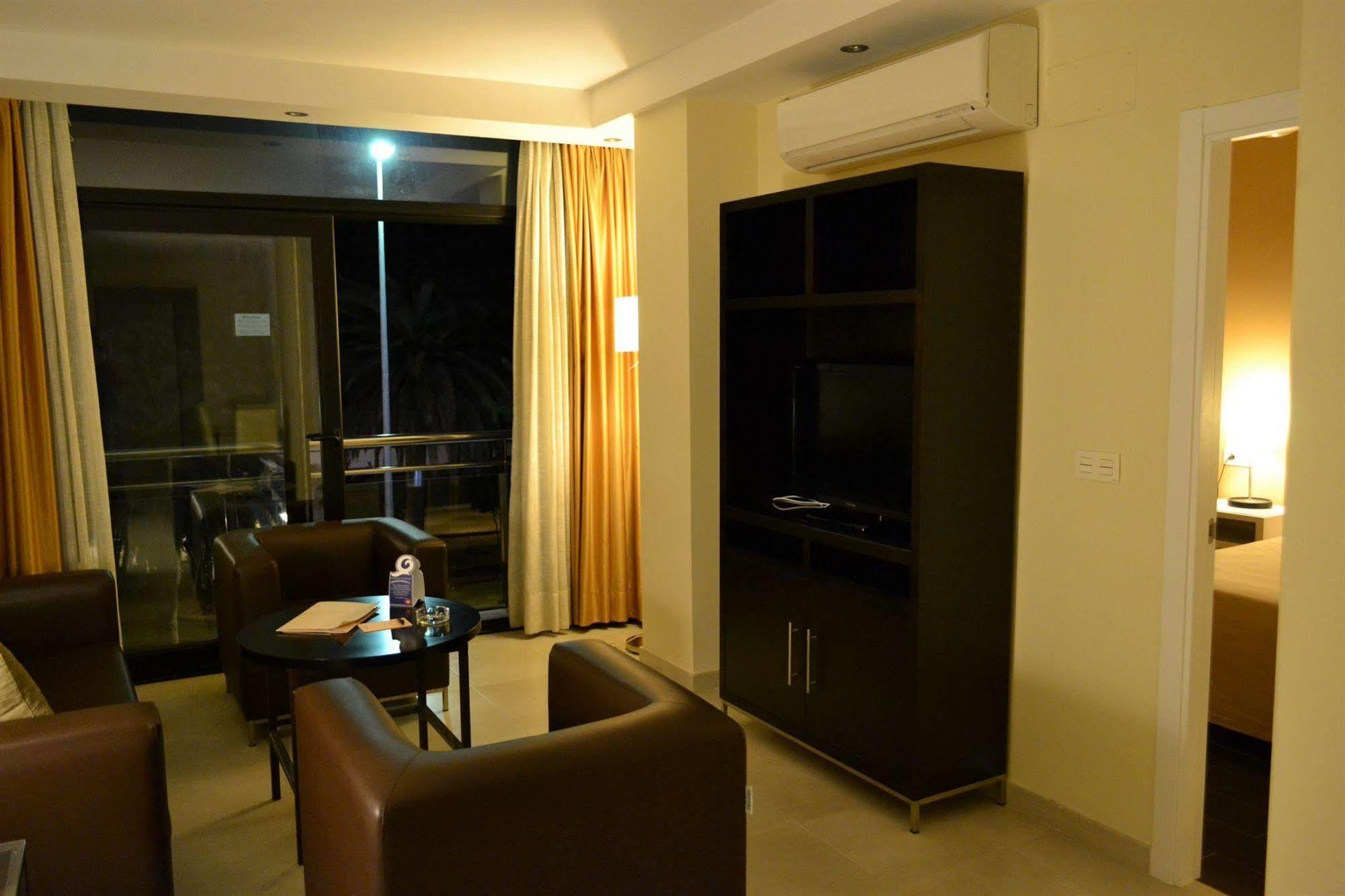 San Pablo Suites Эсиха Экстерьер фото