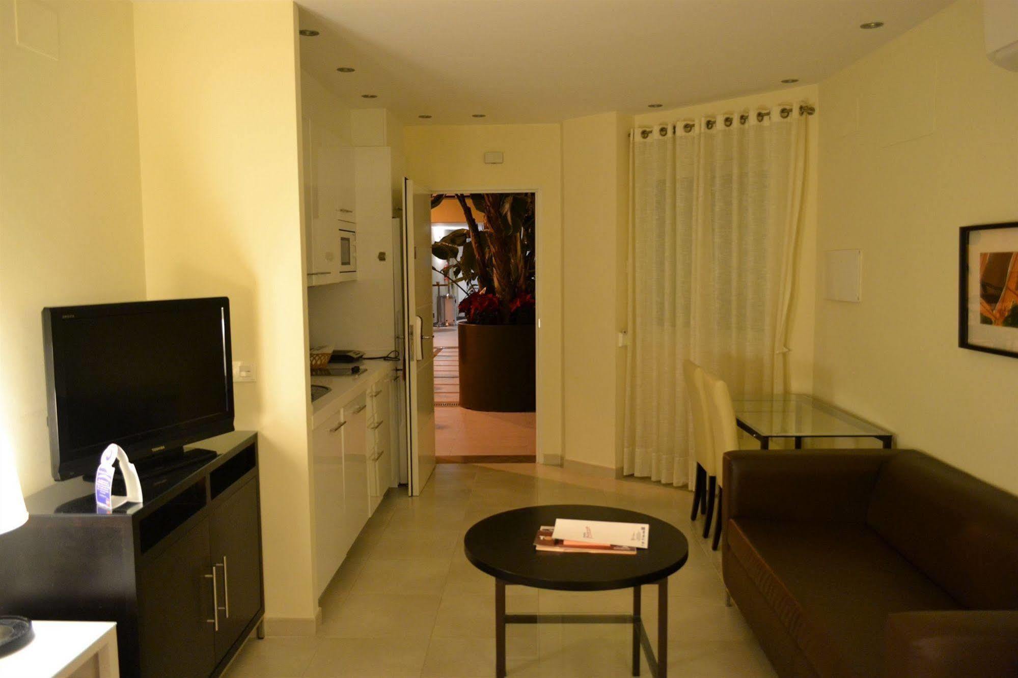 San Pablo Suites Эсиха Экстерьер фото